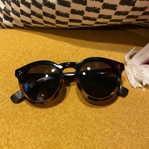 Illesteva Leonard 2 Tortious / Black sunglasses